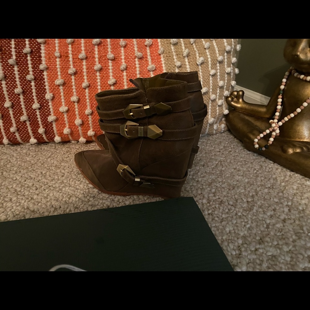 Shoe Boots